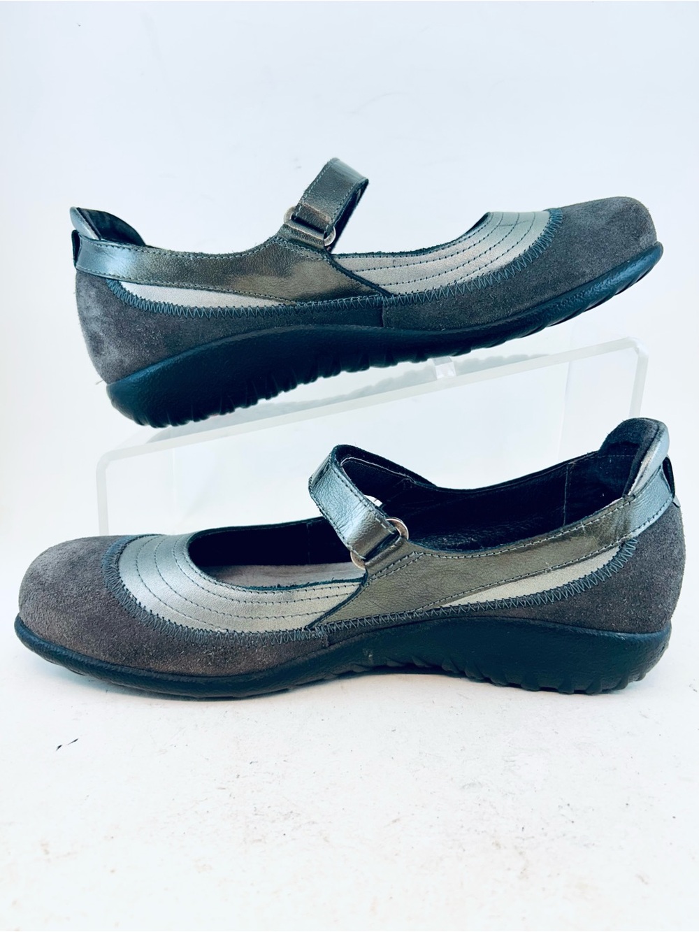 Naot Gray Suede Silver Leather Trim Kirei Flat Mary Janes, size 38 7-7.5 WIDE - Picture 5 of 11